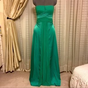 EUC BCBG MAX AZRIA EMERALD STRAPLESS GOWN